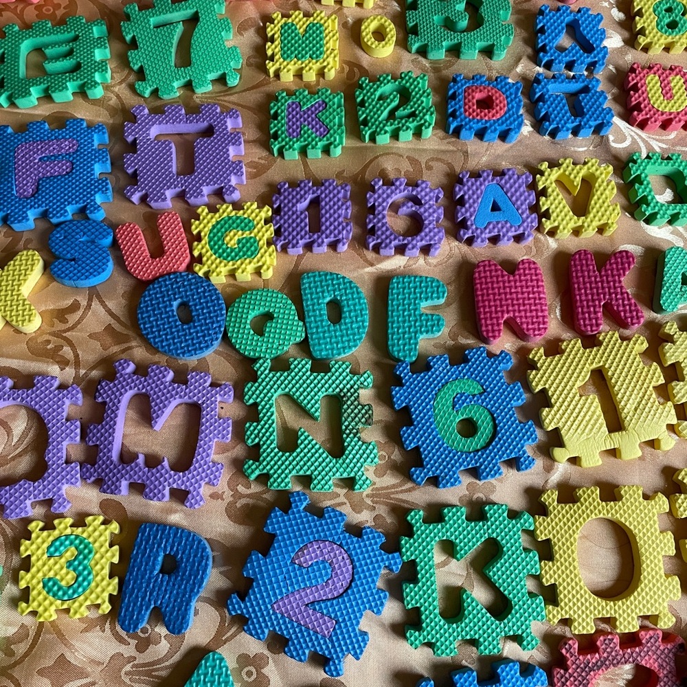 Interlocking Foam Alphabet & Number Play Mat Pieces - Multicolor